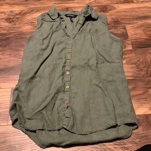 Ellen Tracy Medium Green Sleeveless Top